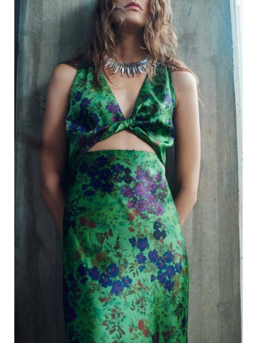 Zara Womens Midi Dress Large Green Purple Floral Satin Twist Front 8949/179 NWT